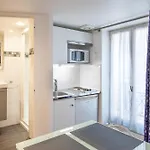 De L'horloge Aparthotel